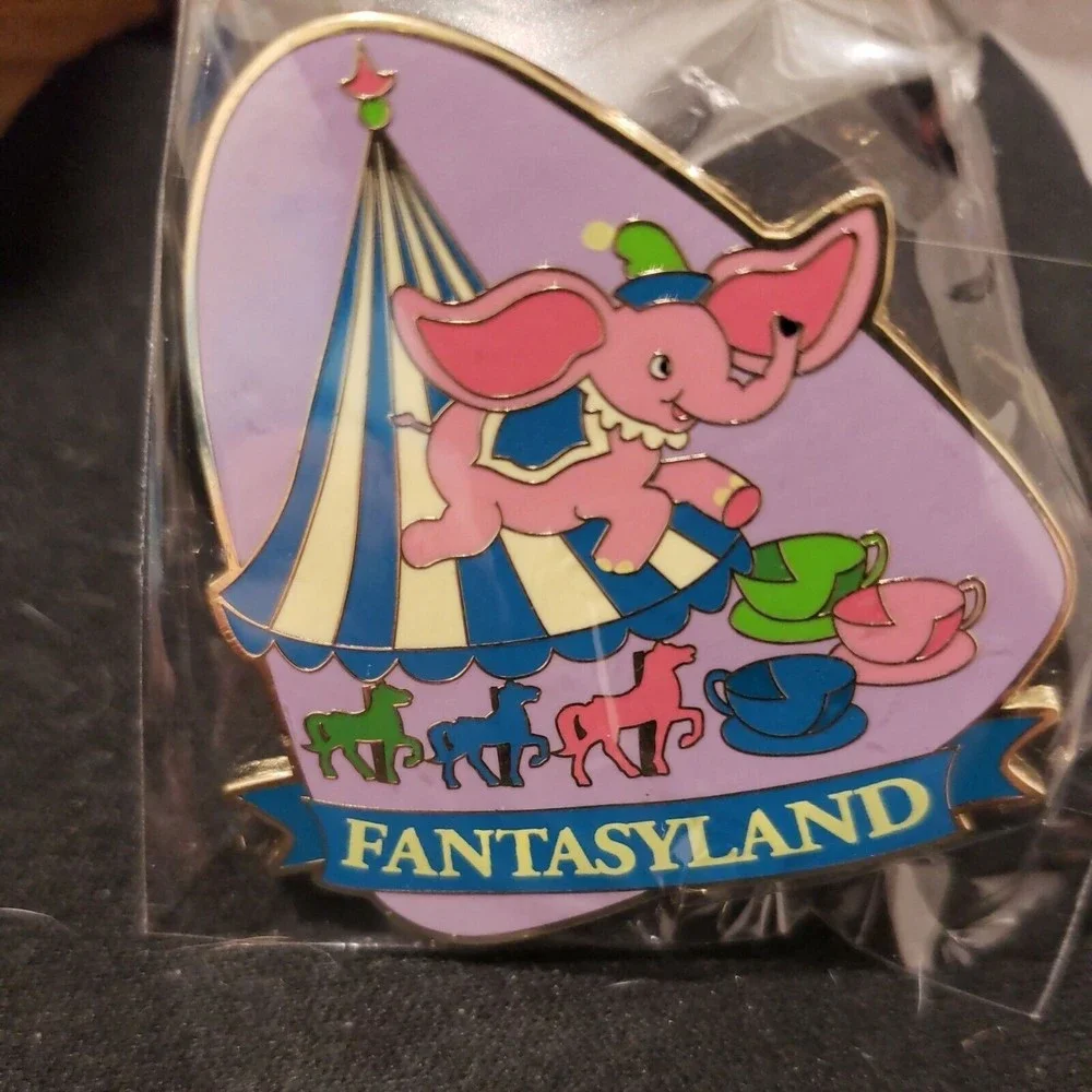 Rare‎ Disney Pin DUMBO RIDE FANTASYLAND Artist Proof LE Only 25 made AP 00020